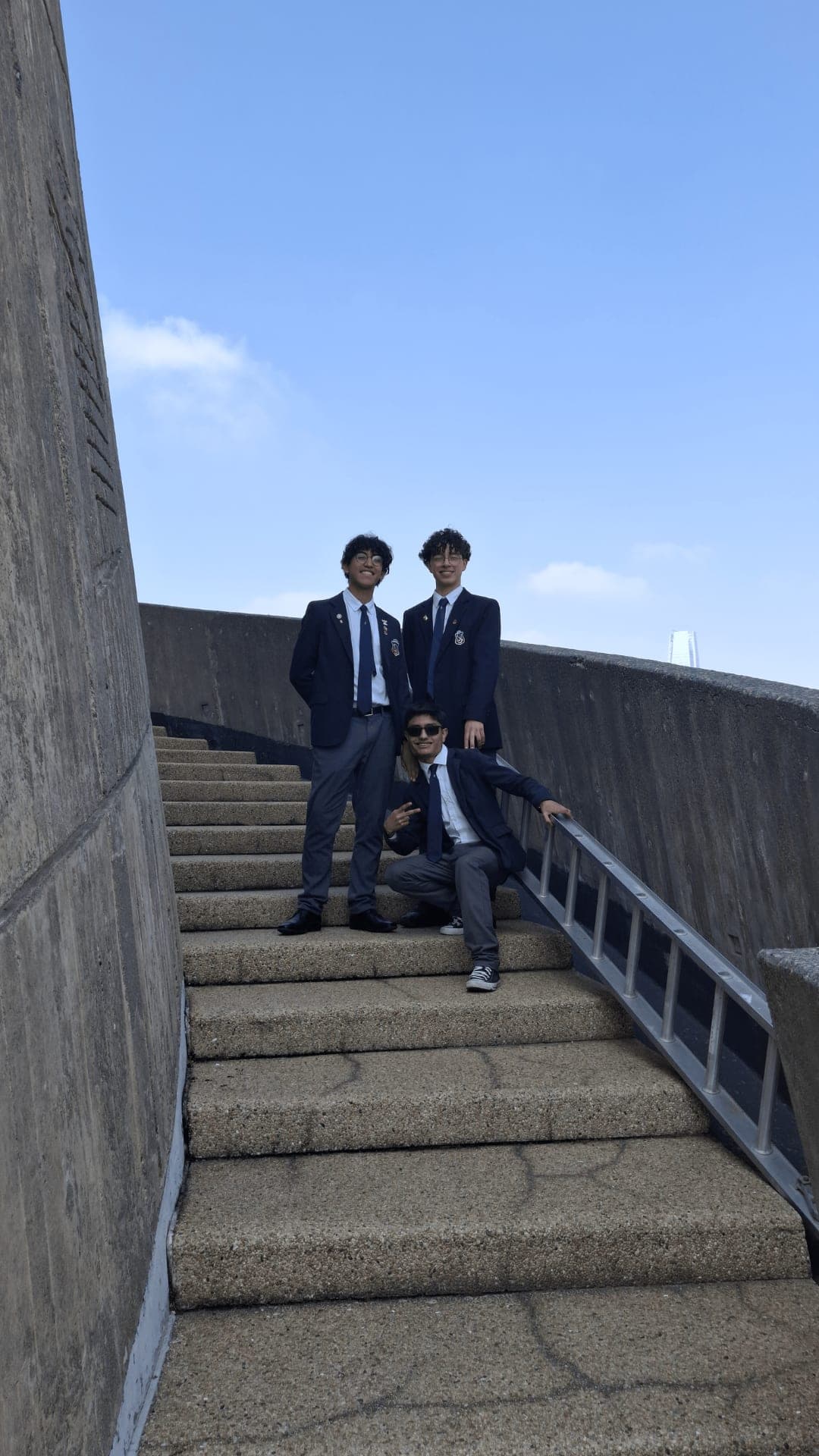 El equipo de HiveYoung en sus primeros pasos